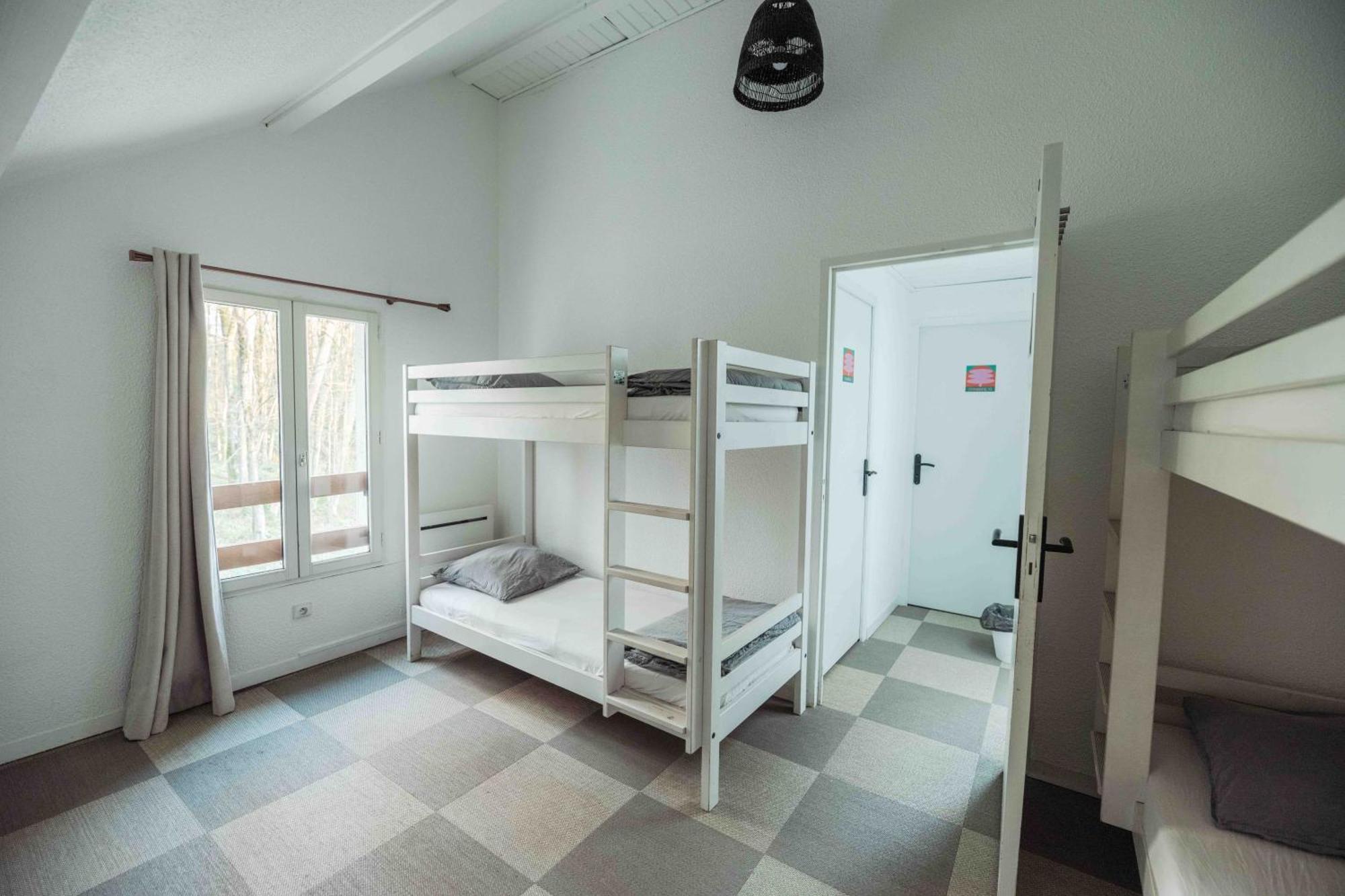La Donaclaudre - Hebergement De Groupe En Pleine Nature, Ideal Pour Tous Vos Sejours ! 63 Couchages - 2 Grandes Salles - Salle De Jeux - Cuisine Professionnelle - Accessible Facilement - Localisation Attractive -Proche Paris & Disney Saint-Augustin  Kültér fotó